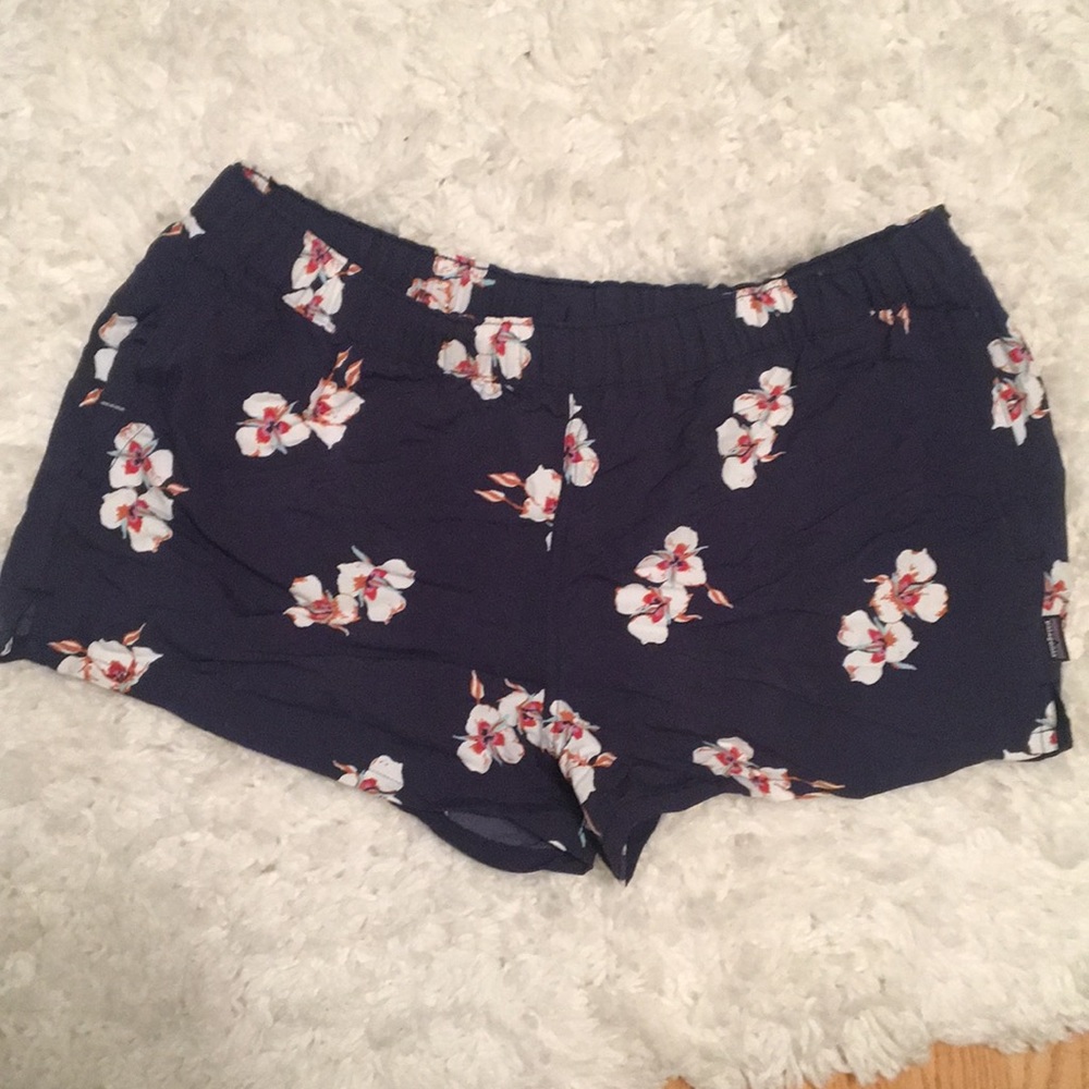 Patagonia Barely baggies shorts